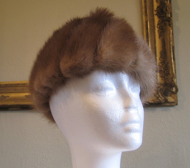 1950s designer mink and velvet hat-amanda-leader-Mink and velvet hat 0001_main_636154979430720184.JPG